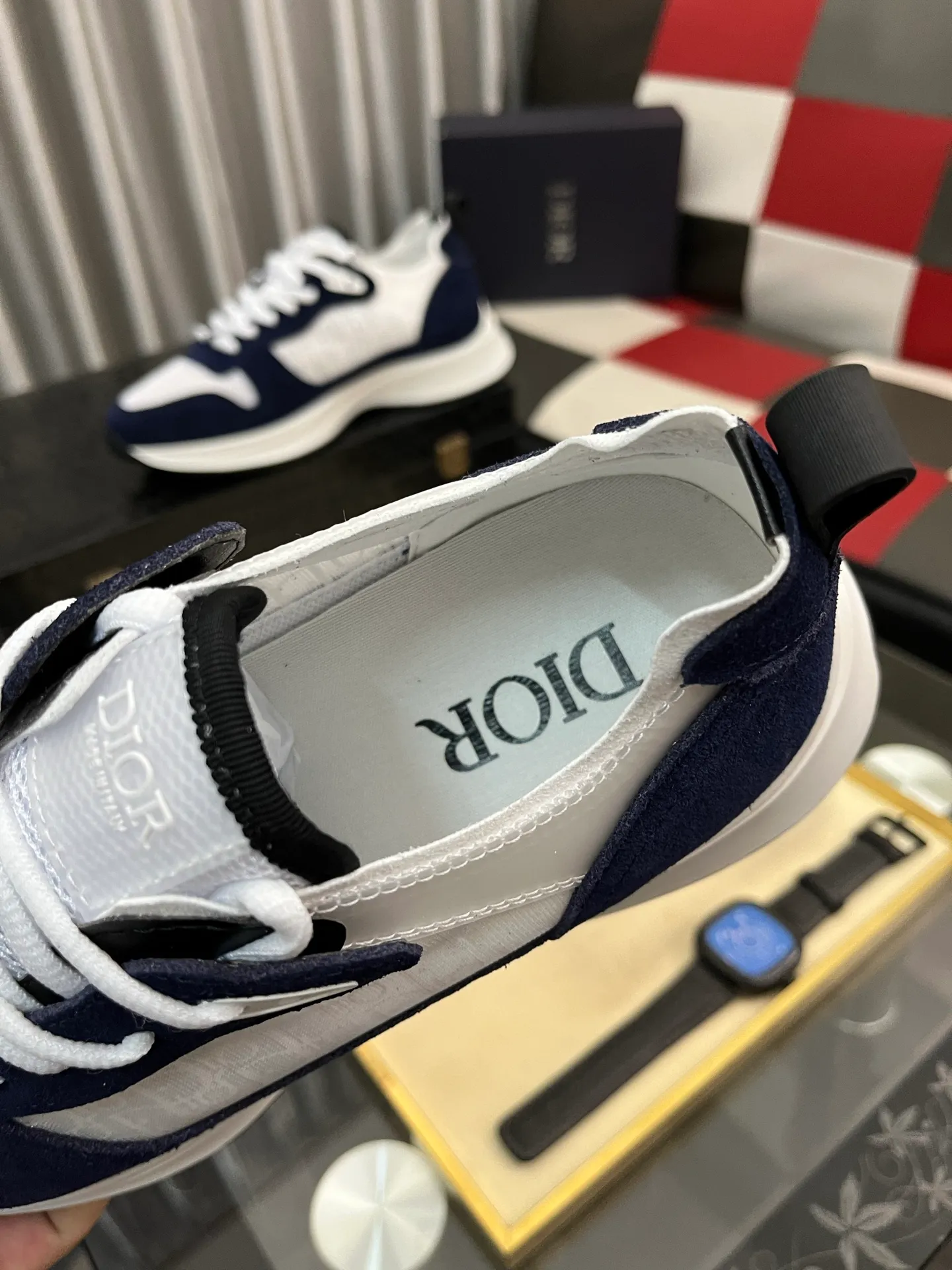 Men's shoes💰: 360⌚️⌚️[Dior] Dior's new men's genuine leather casual shoes, the highest version on the market, any comparison is welcome🆚! The original leather has excellent texture and is super high-end! Fetal sheep net lining imported from Italy, removable pad! Luxurious materials and fine workmanship, highly recommended! Code number: 38-444️⃣Colors available